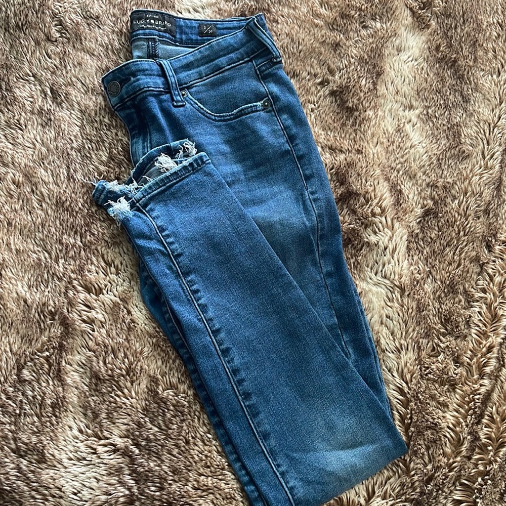 Womens Lucky Brand size 2/26